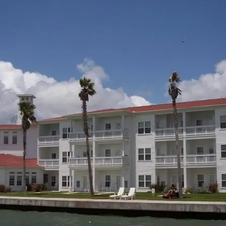 Lighthouse Inn at Aransas Bay