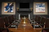The Drake Oak Brook, Autograph Collection - Boutique