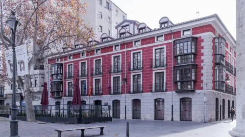Dorma El Coloquio - parking