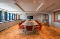 Canopy by Hilton Cannes - 4-Star