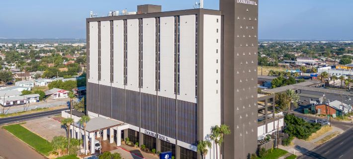 DoubleTree by Hilton Laredo Hotels in Webb County