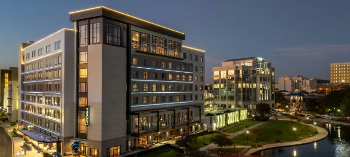 Trilogy Hotel Huntsville, Autograph Collection Hotels in Мадісон