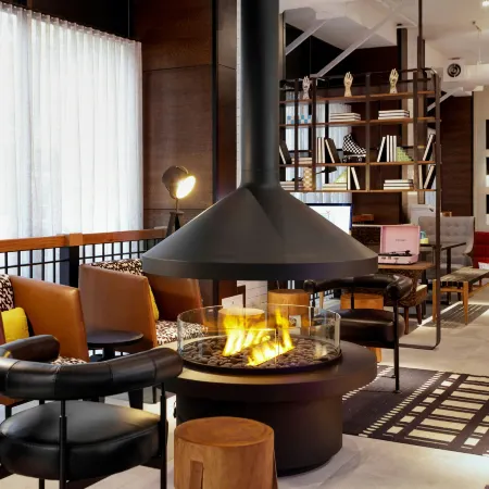 Moxy Richmond Downtown