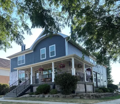 Capital City- 6 Miles from Madison with Fireplace -  Privatzimmer