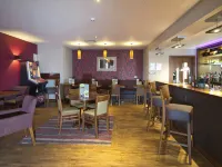Premier Inn Edinburgh Park (Airport) Hotels near كورستورفاين