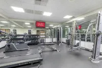 Red Roof Inn & Suites Newport News - Motel