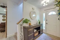 Farmhouse w/ Private Hot Tub < 1 Mile to Birch Bay - 3-Star