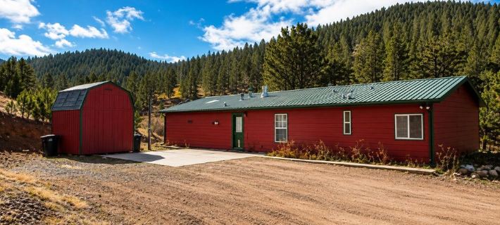 Hot tub 3miles from Cripple Creek Secluded pet friendly Hotels in Teller County