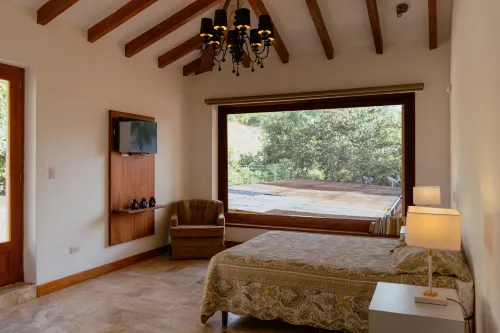 Guayllabamba Estate - Indoor Pool, Jacuzzi & Gym - 2-Star