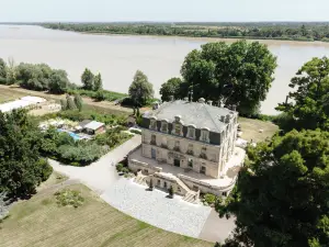 Château Grattequina Hôtel