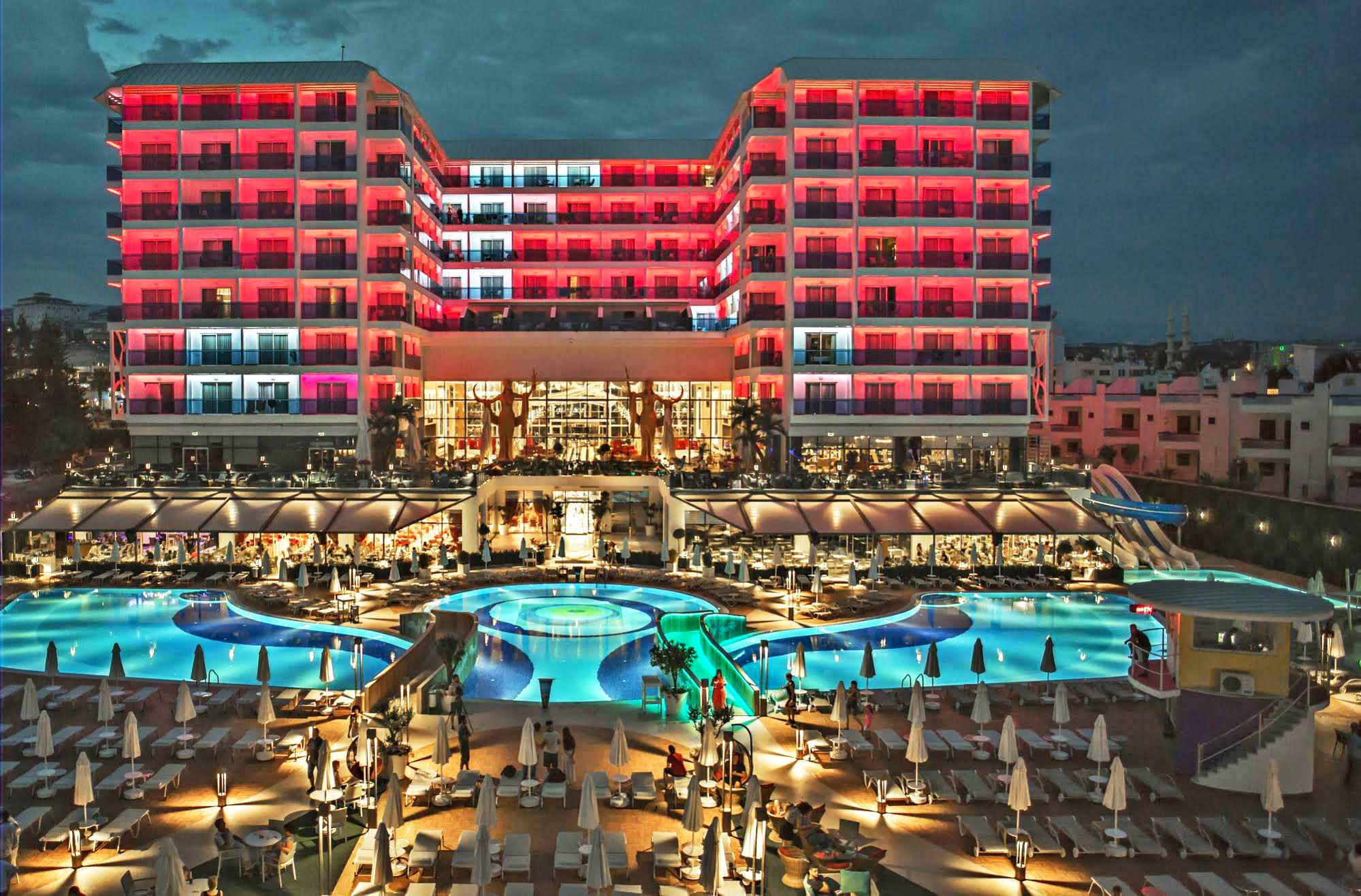 Azura Deluxe Resort & Spa - Ultra All Inclusive