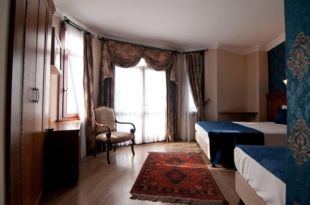 Artefes Hotel Old City & Spa