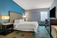 Hawthorn Extended Stay by Wyndham Chambersburg - 2-Star
