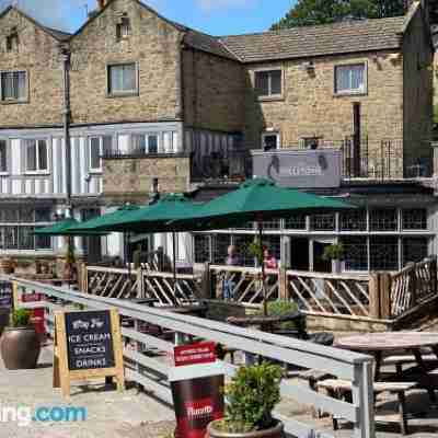 Millstone Country Inn Hotel Exterior