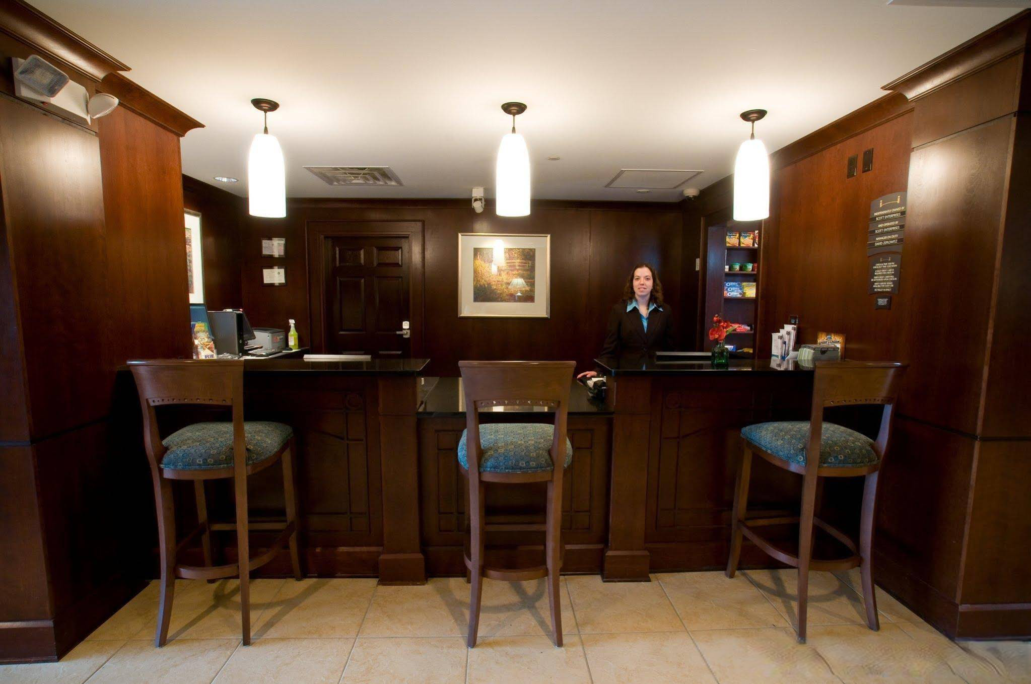 Hawthorn Suites by Wyndham Williamsville Buffalo Airport