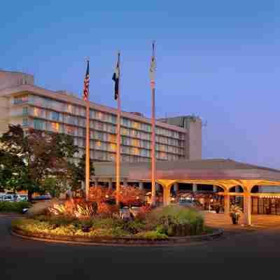 Marriott St. Louis Airport Hotel Exterior