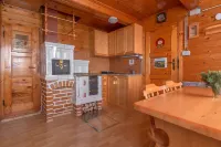 For Lovers of Sunsets - Chalet Resa Velika Planina
