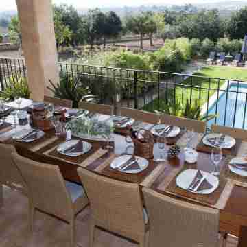Can Corem de Son Moix - Luxurious 6-Bedroom Villa Just 10 Minutes from the Beach Dining/Meeting Rooms