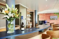 Suite-Home Orléans-Saran Hotels in Saran