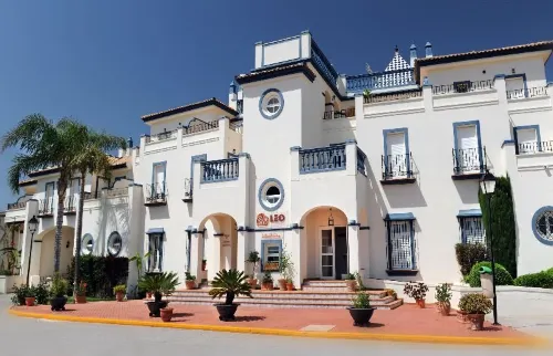 Aptos. Leo San Bruno I-II Hotels in Isla Canela