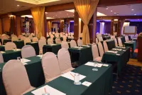 The Color Living Hotel - Business