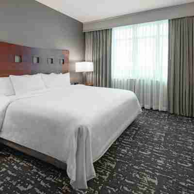 Embassy Suites by Hilton St. Louis St. Charles Rooms