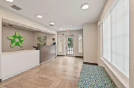 Extended Stay America Suites - Miami - Airport - Blue Lagoon