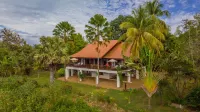 La Folie Lodge Hotels in Champasak