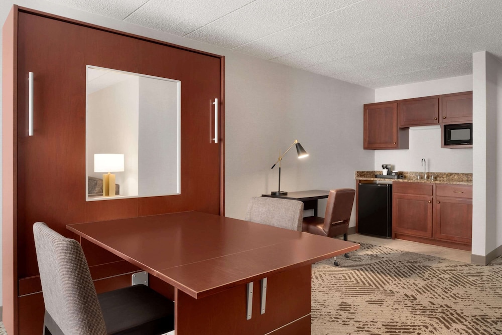 Ramada by Wyndham South Bend