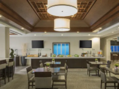 DoubleTree by Hilton Hotel Chicago Wood Dale - Elk Grove Hotels in Chicago