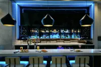 Hilton Garden Inn Seattle Bellevue Downtown - Quầy bar