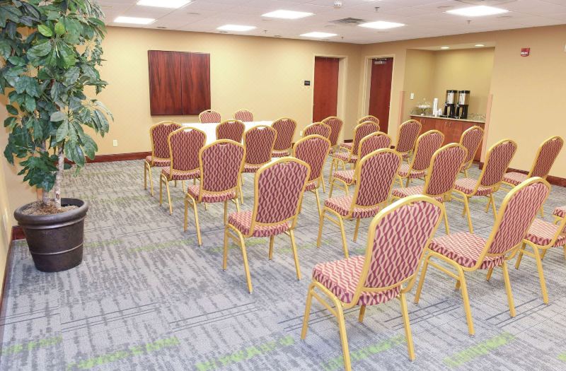 Hampton Inn & Suites Madisonville photo 5