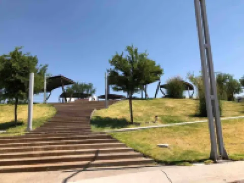 Casa de Lujo con todas las Amenidades GYM AC ALBERCA VISTAS Hoteles en El Marqués