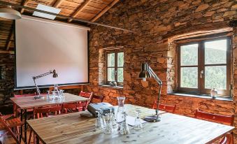 Cerdeira - Home for Creativity