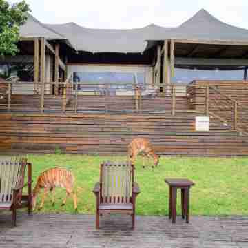 Ndhula Luxury Tented Lodge Hotel Exterior