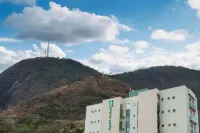 Manhattan Apart Hotel فنادق في كاراتىينگا