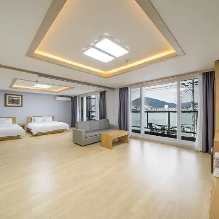 Adel Pension