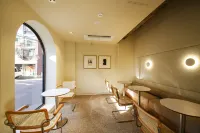 Seven Bricks Hotel