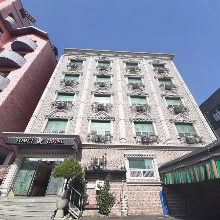 Jinju Tomji
