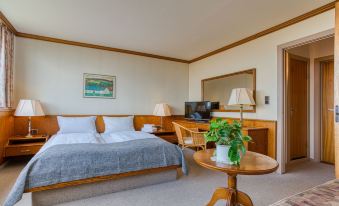 FF&E Hotel Dania - Housity