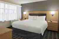 TownePlace Suites by Marriott Oshawa Rooms
