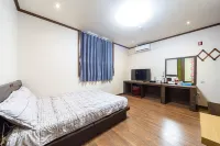 Buan M Motel - Motels