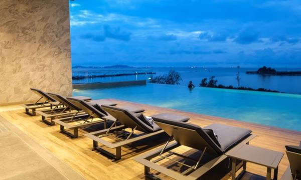 Oakwood Hotel & Residence Sri Racha