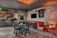 Ramada by Wyndham Nigde - bar