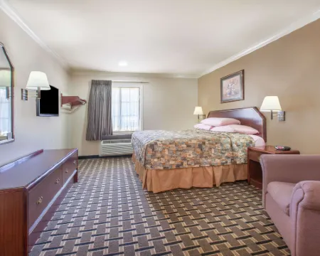 Super 8 by Wyndham Tyler TX Hotels in Tyler