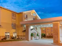Comfort Inn & Suites Near Route 66 Hoteles en Condado de Logan