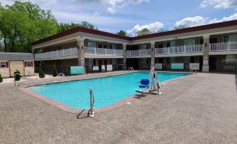 HomeTowne Studios Bordentown - McGuire AFB