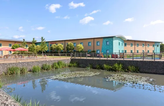 科巴姆温德姆華美達酒店