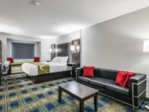 Quality Inn Owatonna Near Medical Center Hotels in Steele County