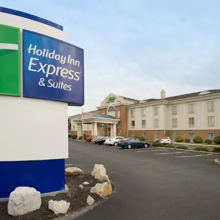 Holiday Inn Express & Suites CHAMBERSBURG by IHG